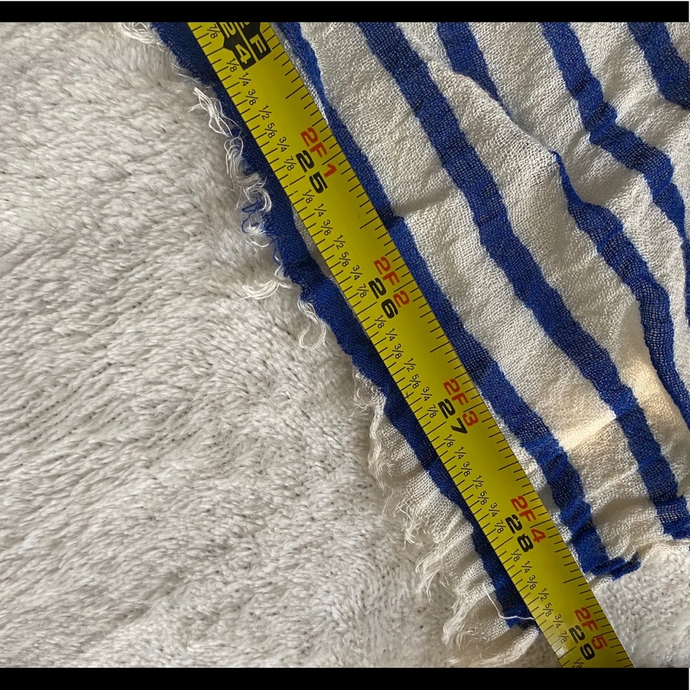 ANN TAYLOR SCARVE 🧣 - Picture 5 of 12